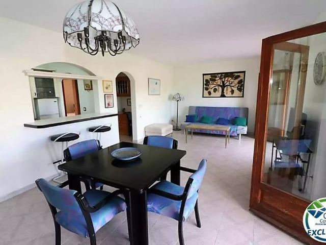 Piso en venta en Castelló d´Empúries, de 78 m² 2 habitaciones por 219.000