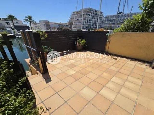 Piso en Venta en Castelló d'Empúries