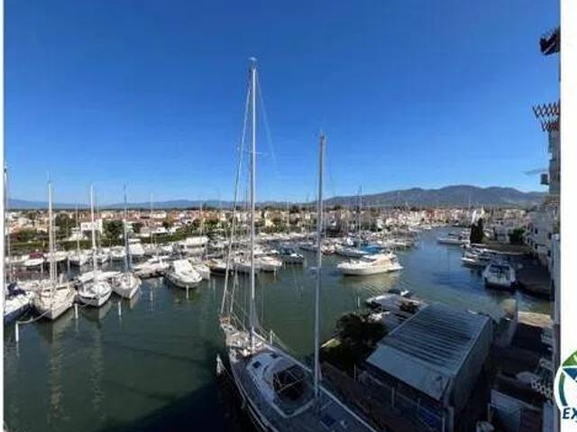 Piso en Venta en Castelló d'Empúries