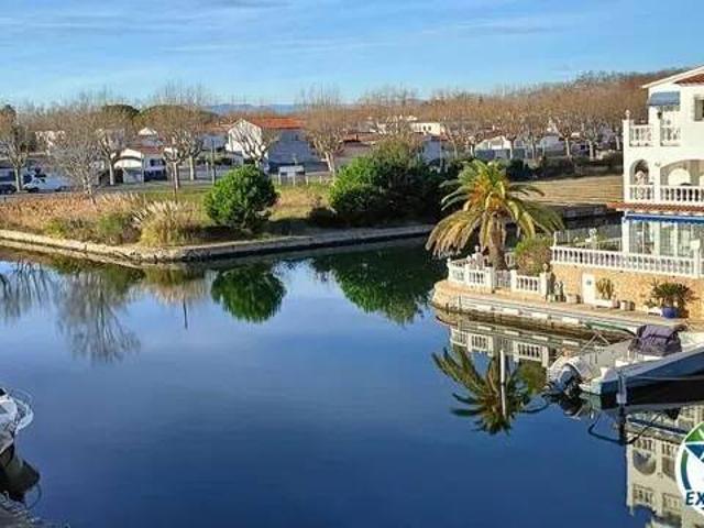 Piso en Venta en Castelló d'Empúries