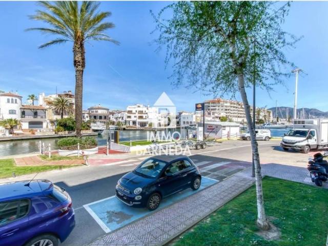 Piso en Venta en Castelló d'Empúries