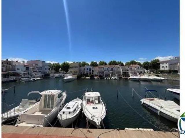 Piso en Venta en Castelló d'Empúries