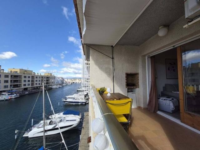 Piso en Venta en Castelló d'Empúries