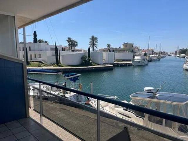 Piso en Venta en Castelló d'Empúries