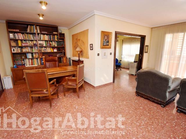 Piso en venta en Castellón de la Plana, Zona Avenida del Mar. EXTERIOR EN RESIDENCIAL CON GARAJE, ASCENSOR, TERRAZA Y TRASTERO. Pisos Castellón de la.