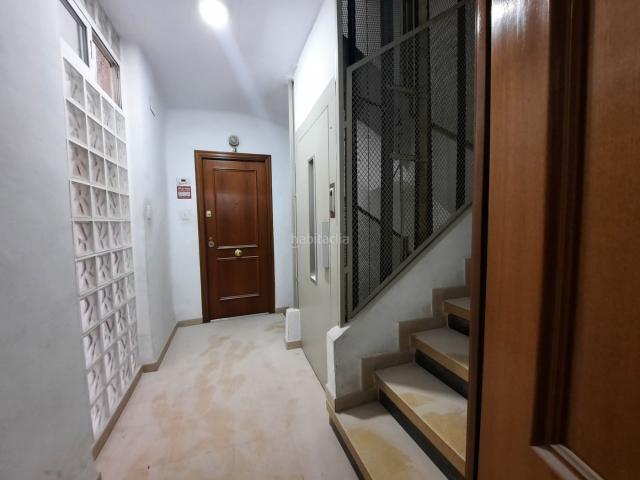 Piso en venta en Castellón de la Plana, Zona Avenida del Mar. Piso muy luminoso en chaflán con ascensor Calle La Llosa. Pisos Castellón de la.