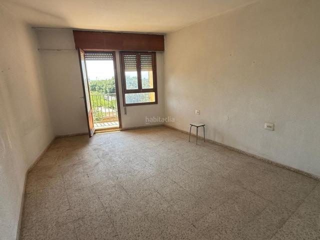 Piso en venta en Castellón de la Plana, Avenida de Valencia Avenida de Casalduch. Piso VENTA en Castellón, Avenida Almazora, 4 hab. segundo sin ascensor por 110.000. Pisos Castellón de la.