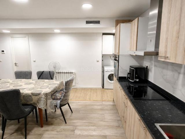 Piso en venta en Castellón de la Plana, Avenida de Valencia Avenida de Casalduch. Ref 08690 Salico te presenta, Piso totalmente reformado de 3 habitaciones, 2 baños y balcón. Pisos Castellón de la.