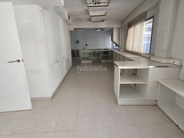Piso en venta en Castellón de la Plana, Casco Histórico. Entresuelo con posibilidad en convertir a vivienda. Pisos Castellón de la.