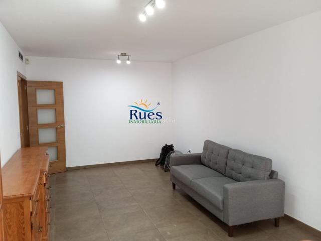 Piso en venta en Castellón de la Plana, Ensanche Río Jucar. EN CASTELLON DE LA PLANA, UBICADO EN ENTORNO RESIDENCIAL Y ZONA RELAJADA DE FÁCIL Y CÓMODO ACCESO. Pisos Castellón de la.
