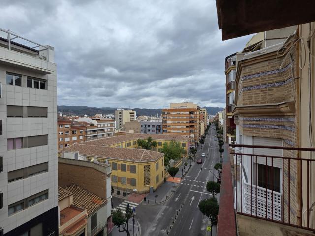 Piso en venta en Castellón de la Plana, Estación Universidad. Amplio piso en Ronda Magdalena con garaje. Pisos Castellón de la.