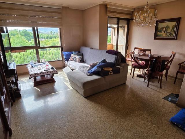 Piso en venta en Castellón de la Plana, Estadio Castalia. Piso en venta en Castellón, zona Avenida Barcelona Parque Pont de Ferro. ¡Amplio, con garaje y trastero incluidos!. Pisos Castellón de la.