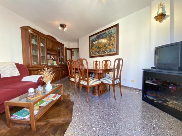 Piso en venta en Castellón de la Plana, Parque RIbalta Plaza de Toros. PISO DE TRES HABITACIONES UN BAÑO Y UN ASEO JUNTO PARQUE RIBALTA. Pisos Castellón de la.