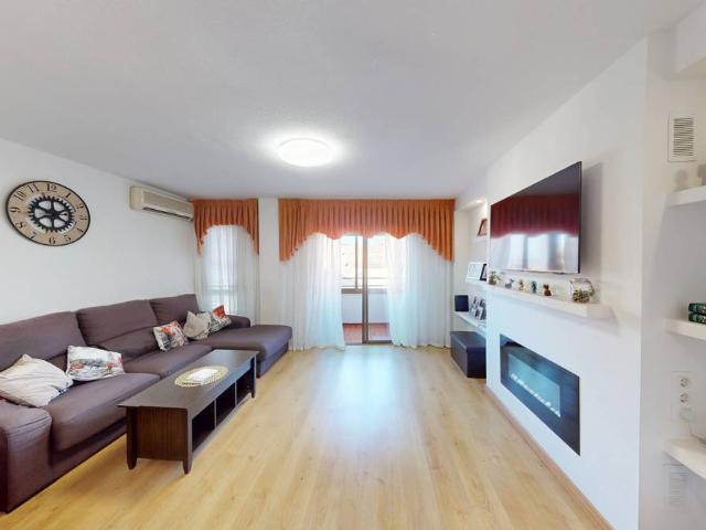 Piso en Venta en Carolinas Altas