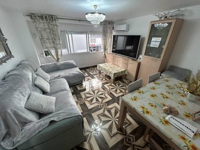 Piso en Venta en Carolinas Bajas
