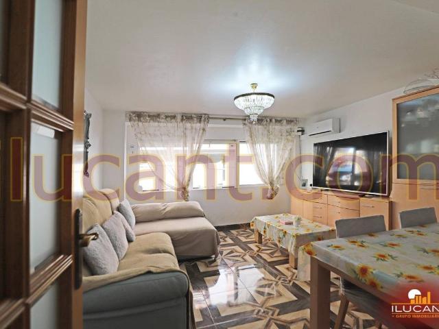 Piso en Venta en Carolinas Bajas
