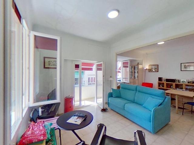 Piso en Venta en Carolinas Bajas