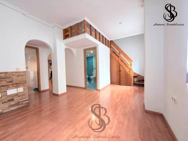 Piso en Venta en Carolinas Bajas