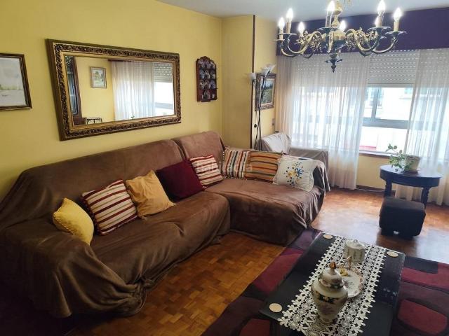 Piso en venta en Carballo. Piso en Carballo de 3 habitaciones,2 baños y ascensor. Pisos.