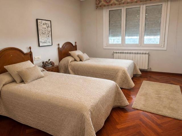 Piso en Venta en Carballo