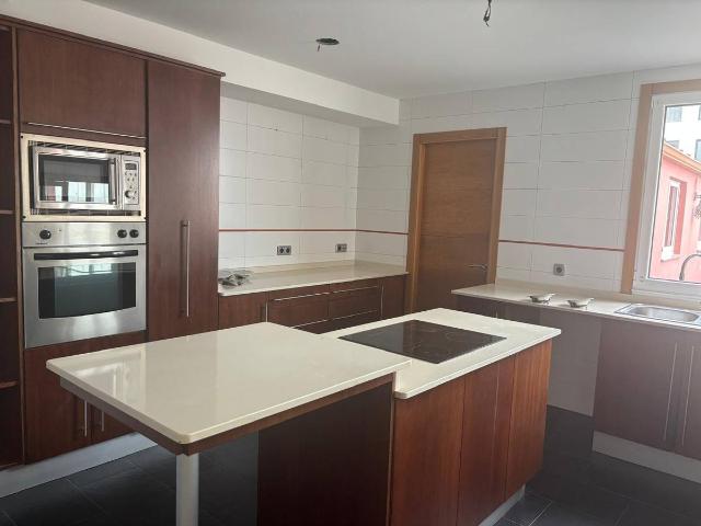 Piso en Venta en Carballo