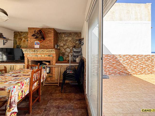 Piso en Venta en Carboneras