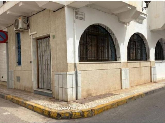 Piso en Venta en Carboneras