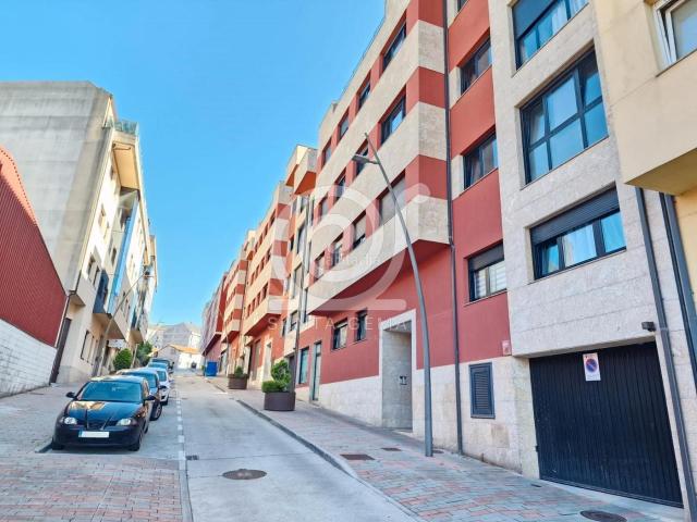 Piso en venta en Carral. Piso en Rúa Uxío Novoneira Carral. Pisos.