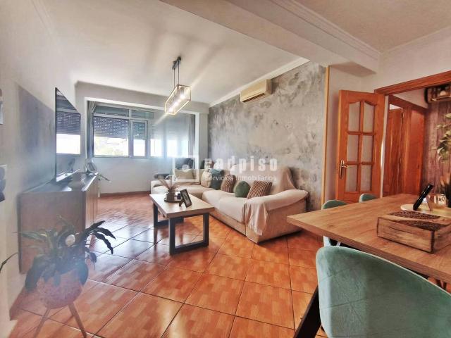 Piso en Venta en Carranque Haza Cuevas