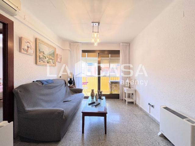 Piso en venta en carretera Antiga de València, Badalona, de 63 m² 3 habitaciones por 210.000