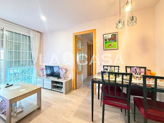 Piso en venta en carretera Antiga de València, Badalona, de 68 m² 3 habitaciones por 235.000