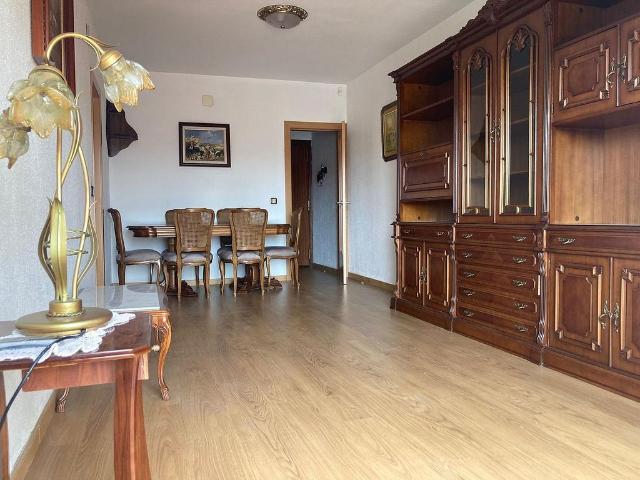 Piso en venta en carretera De Barcelona, Barbera del Vallès, de 85 m² 3 habitaciones por 227.900