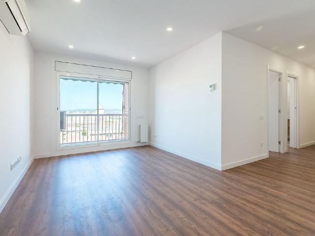 Piso en venta en carretera De Barcelona, Sabadell, de 91 m² 4 habitaciones por 299.900