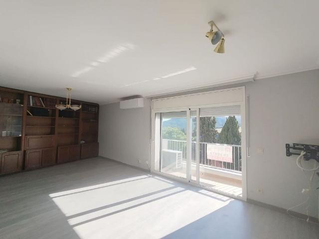 Piso en venta en carretera De Girona, Sant Feliu de Guíxols, de 85 m² 3 habitaciones por 229.000