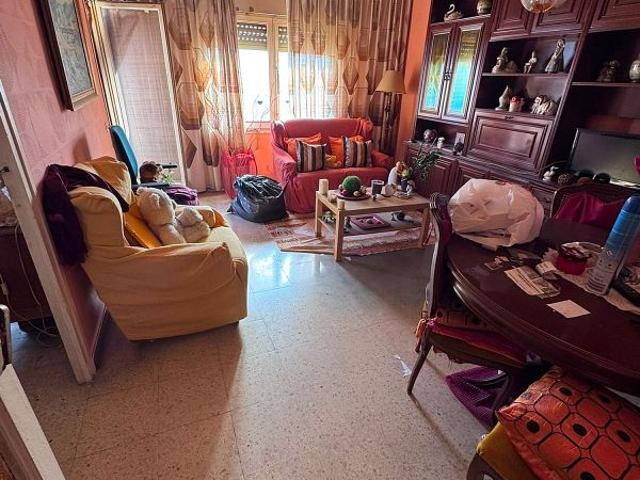 Piso en venta en carretera De Mena, Badalona, de 82 m² 3 habitaciones por 209.000
