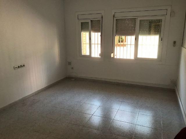 Piso en venta en carretera De Rubí, Terrassa, de 70 m² 3 habitaciones por 99.900