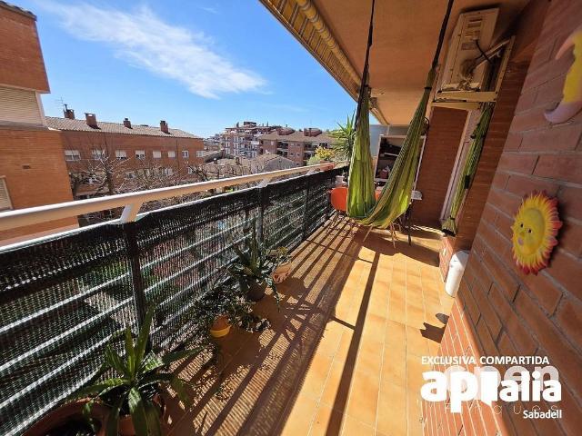 Piso en venta en carretera De Sentmenat, Castellar del Vallès, de 80 m² 4 habitaciones por 290.000
