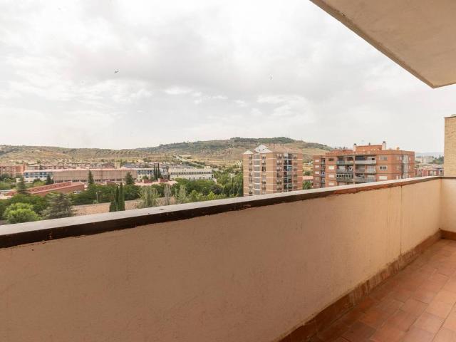 Piso en Venta en Cartuja