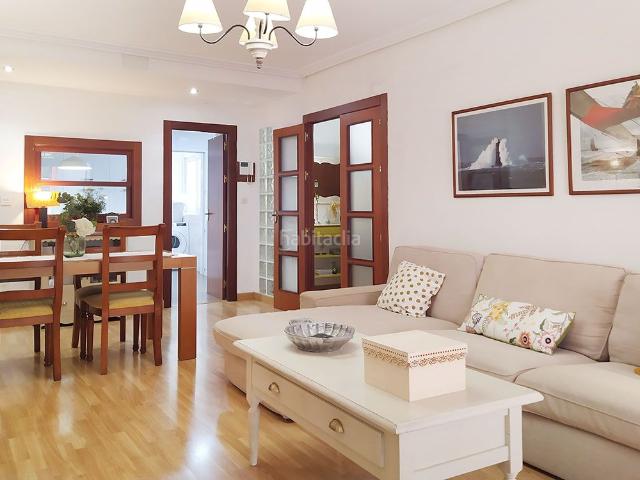 Piso en venta en Cartagena, Casco Antiguo. Céntrico y acogedor. Pisos.