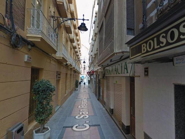 Piso en venta en Cartagena, Casco Antiguo. Inversión segura en Cartagena Piso alquilado, rentabilidad inmediata. Pisos.