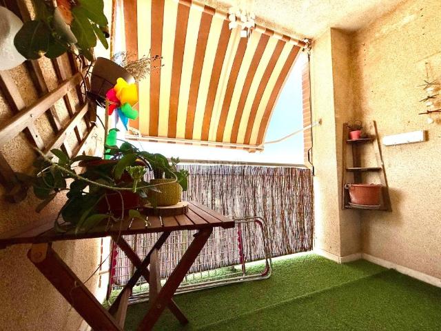 Piso en venta en Cartagena, Los Dolores. Última planta con vistas despejadas en Castillitos Los Dolores. Pisos.
