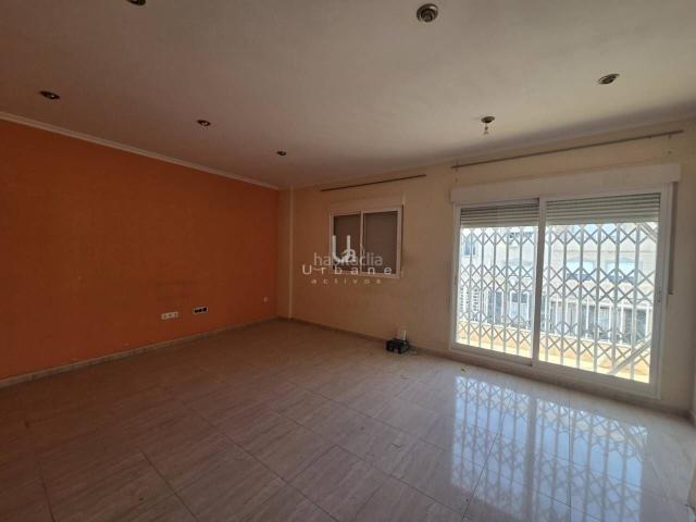 Piso en venta en Cartagena, Santa Lucía. Una oportunidad para crear el hogar que imaginas o realizar una inversión con potencial en el barrio de Santa Lucía. Pisos.