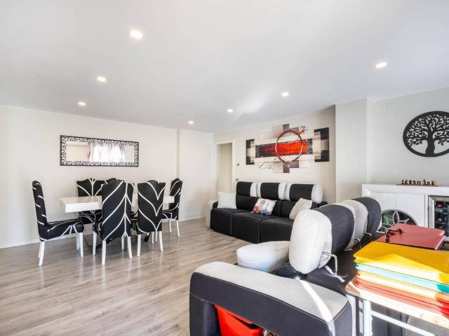 Piso en Venta en Cementiri Vell