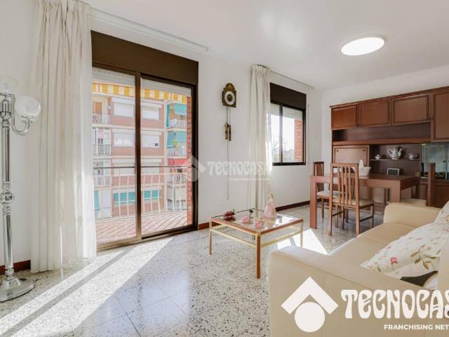 Piso en Venta en Cementiri Vell