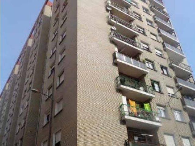 Piso en Venta en Centro Ariz Uribarri