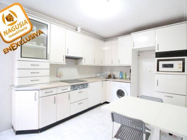 Piso en Venta en Centro Ariz Uribarri