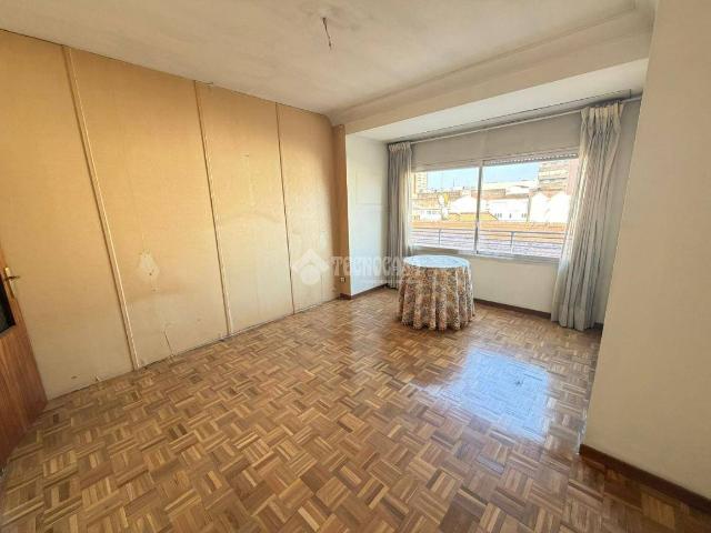 Piso en Venta en Centro Corte Inglés