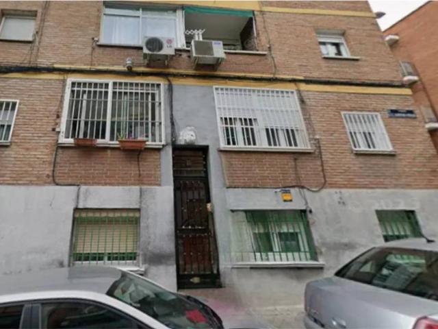 Piso en venta en cesión de remate situado en Aluche, Madrid