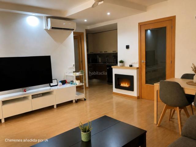 Piso en venta en Cerdanyola del Vallès, Catalunya Fontetes. Piso seminuevo en venta en Zona Ctra.Barcelona Tiana Venta directa de particular a particular sin comisiones de agencia. Pisos.