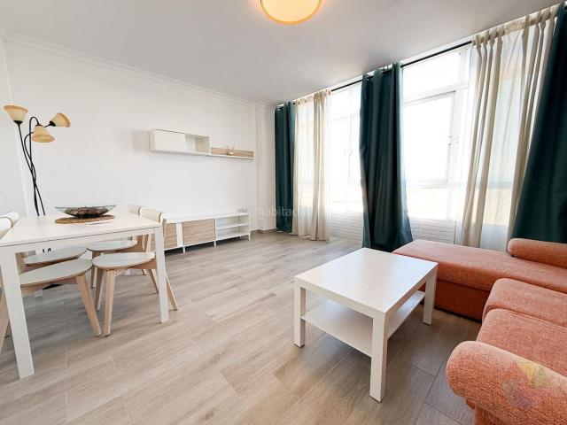 Piso en venta en Chiclana de la Frontera, Núcleo urbano. Piso recién reformado con en la zona del Mayorazgo. Pisos Chiclana de la.